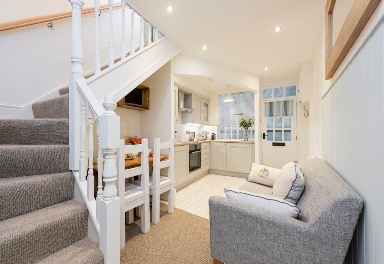 Little Gem Villa Whitby Esterno foto